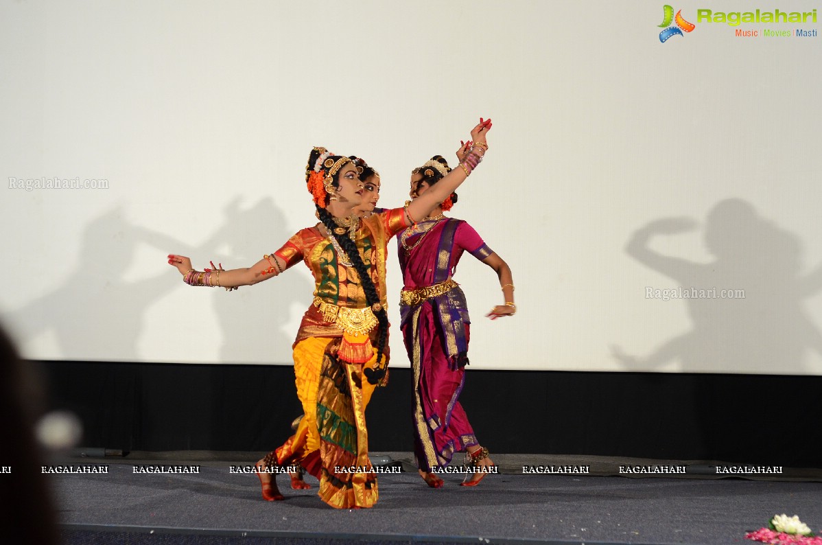 A Thanksgiving Dance Show by Haleem Khan