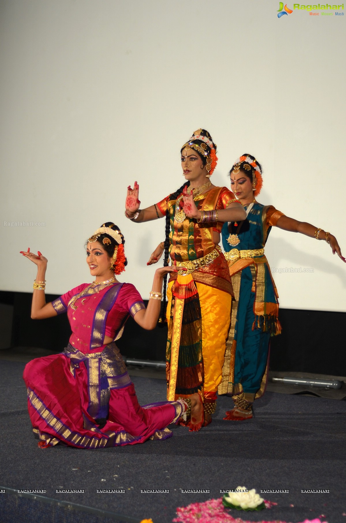 A Thanksgiving Dance Show by Haleem Khan