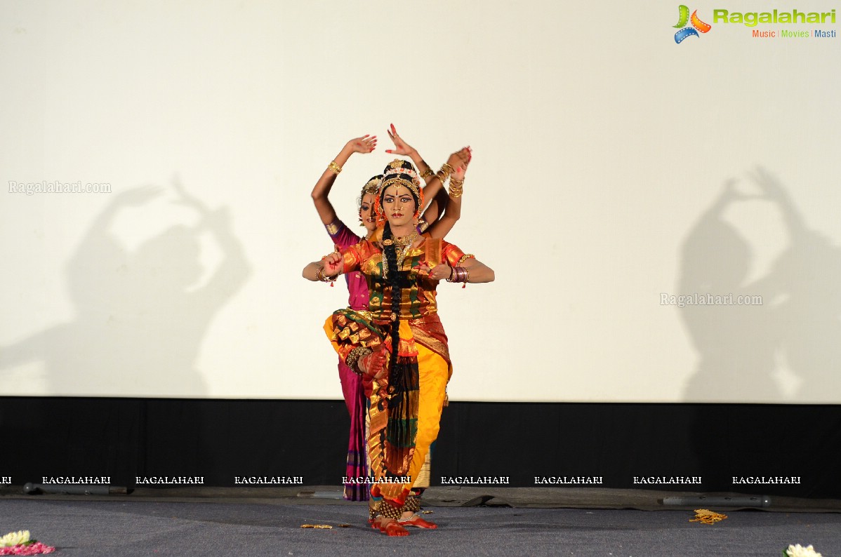 A Thanksgiving Dance Show by Haleem Khan