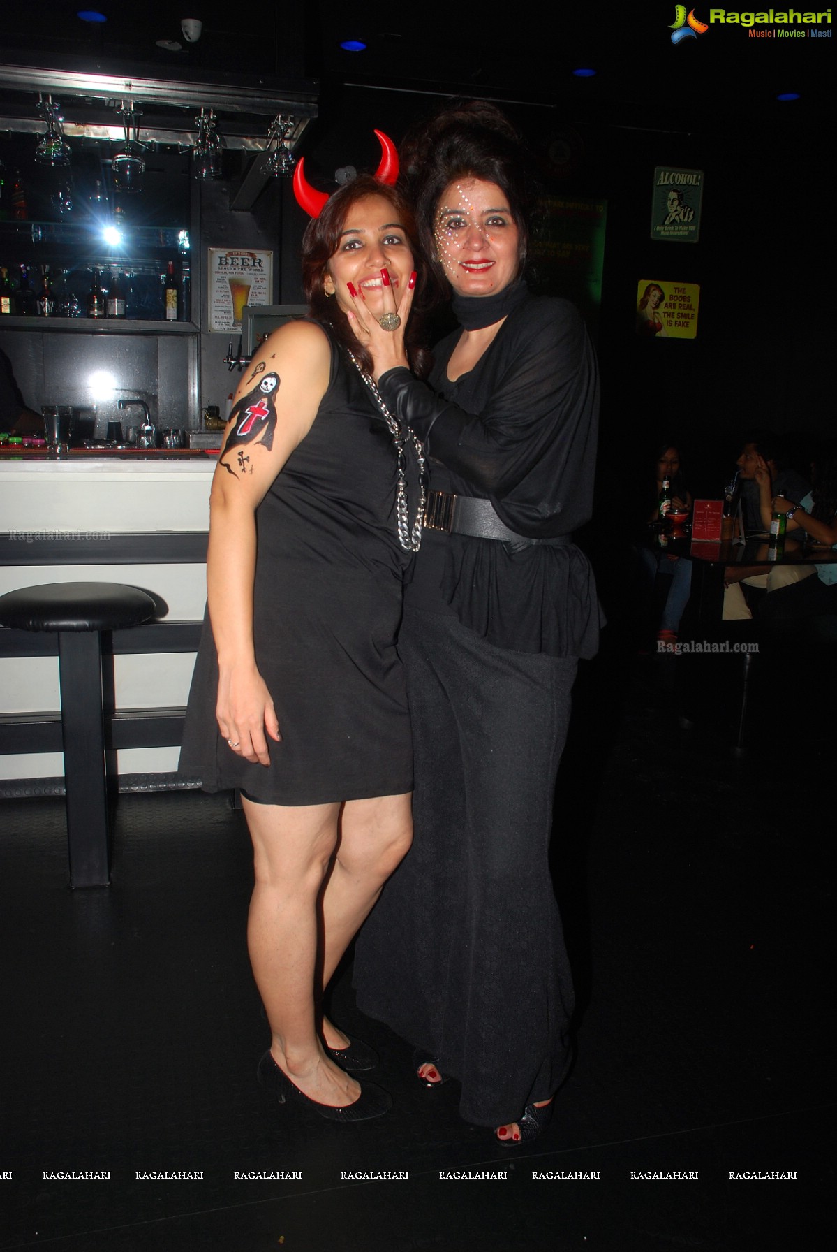 Halloween Charmers Style Hosted by Paavani & Richil at Tap Quench Bar