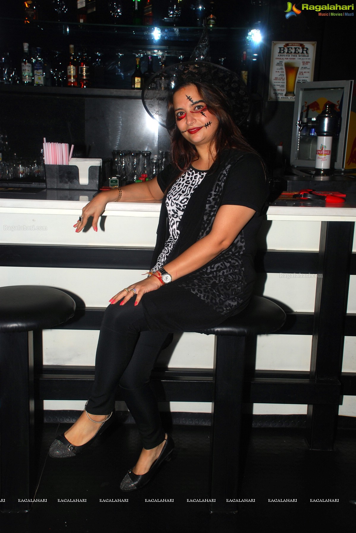 Halloween Charmers Style Hosted by Paavani & Richil at Tap Quench Bar