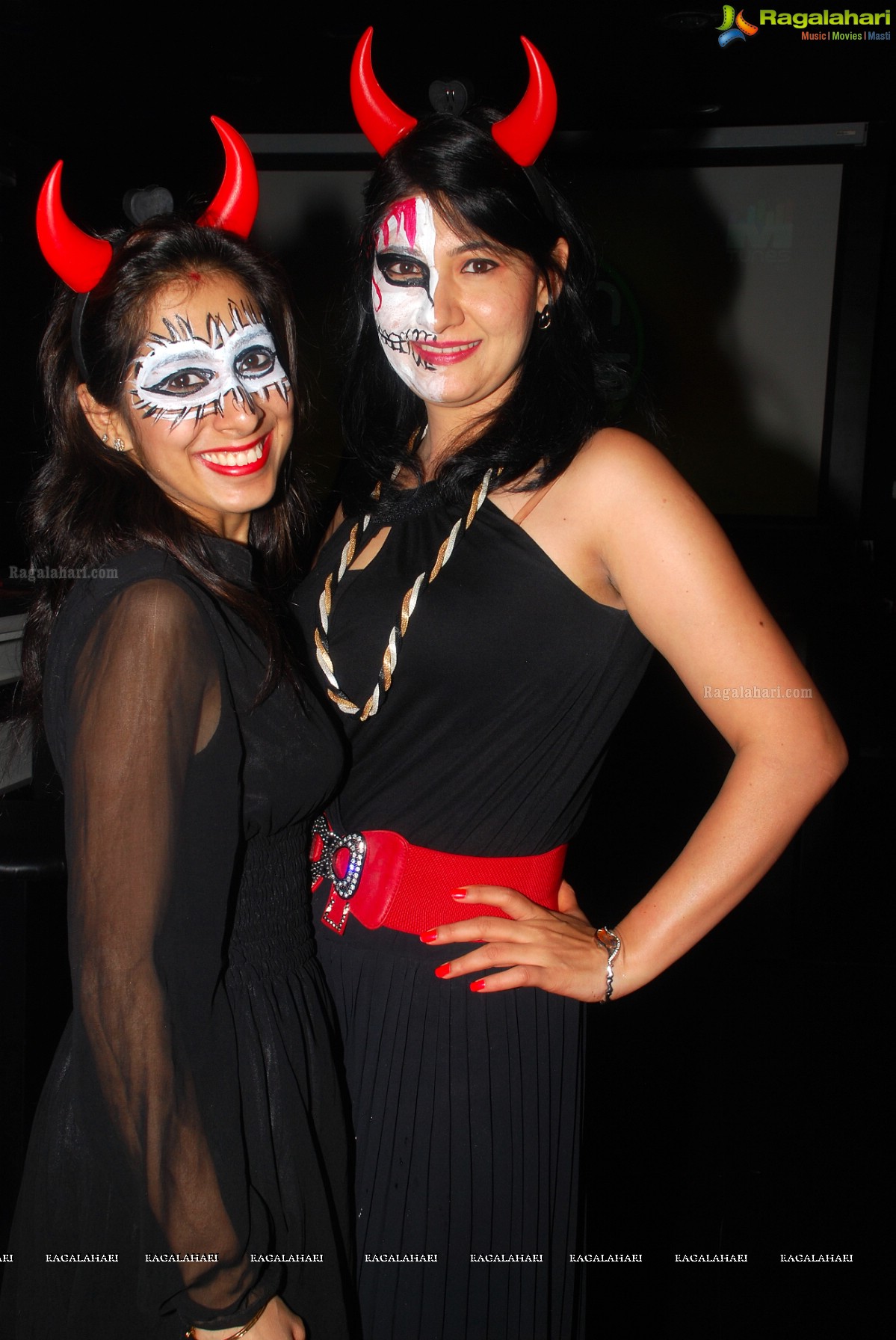 Halloween Charmers Style Hosted by Paavani & Richil at Tap Quench Bar