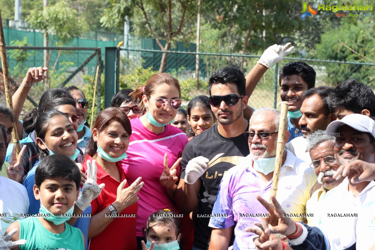 Jwala Gutta and Harshvardhan Rane joins 'Swachh Bharat'