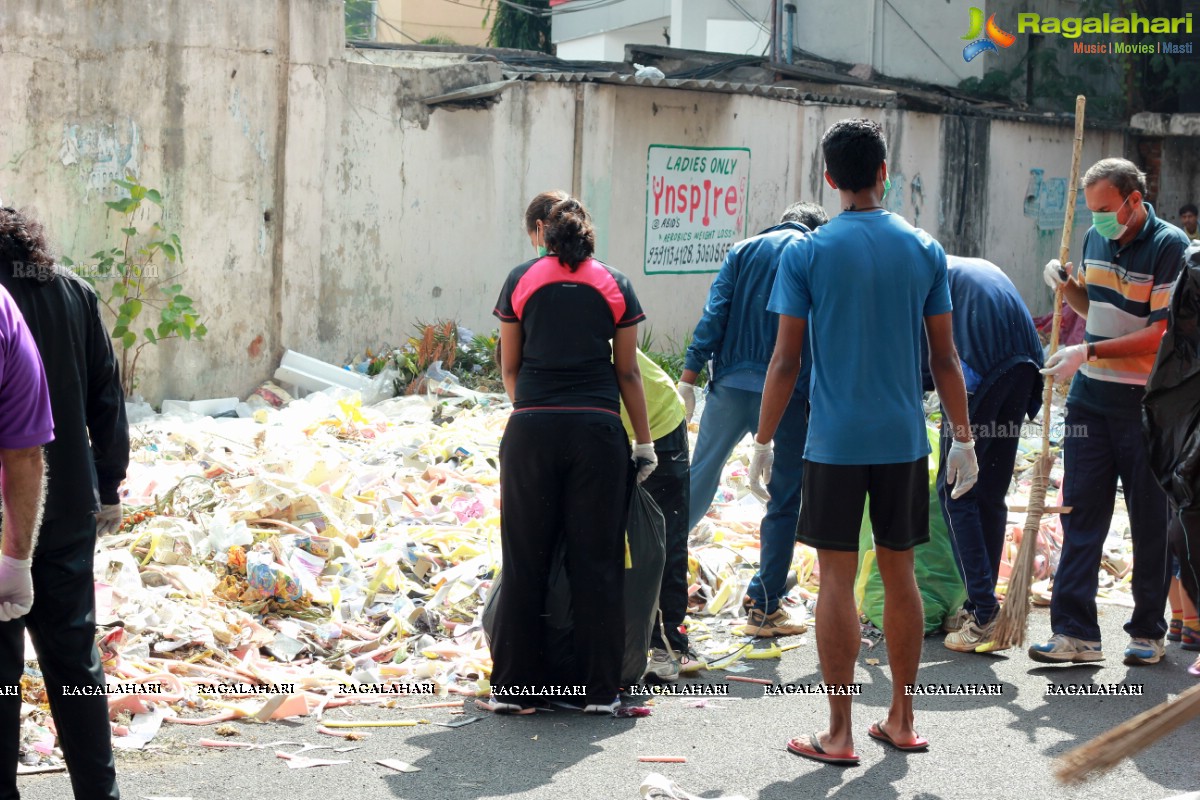 Jwala Gutta and Harshvardhan Rane joins 'Swachh Bharat'