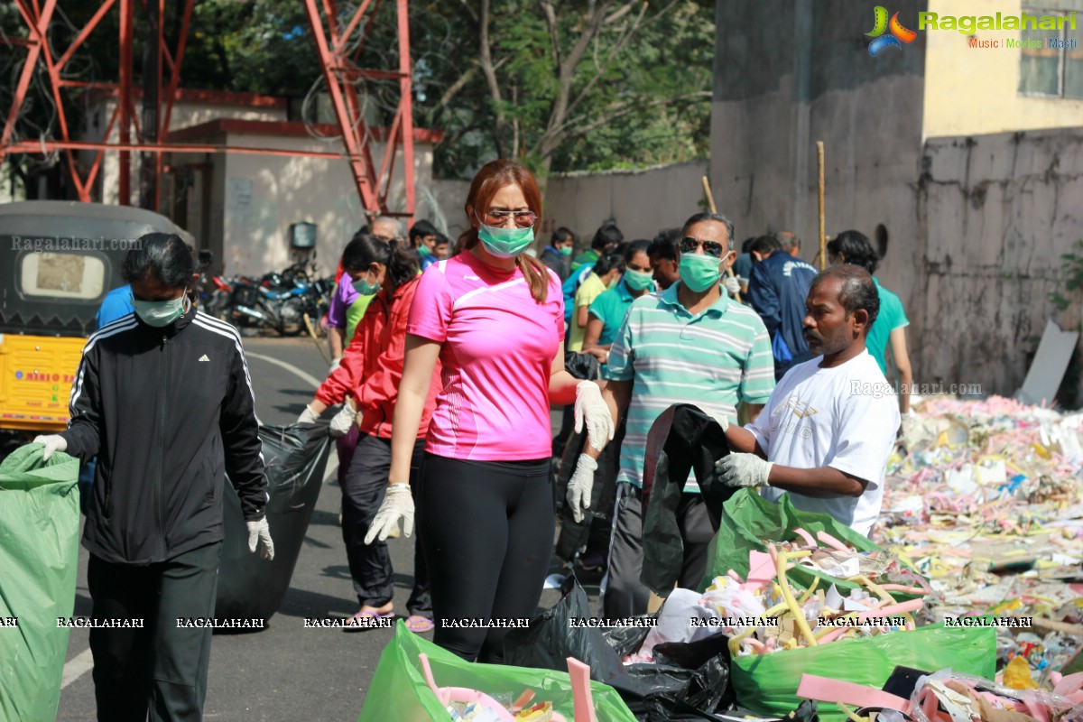 Jwala Gutta and Harshvardhan Rane joins 'Swachh Bharat'