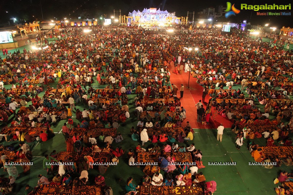 Bhakti TV Kotideepotsavam 2014 (Day 15)