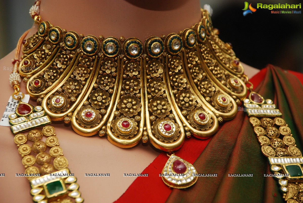 Malabar Gold and Diamonds 'Artistry' Show