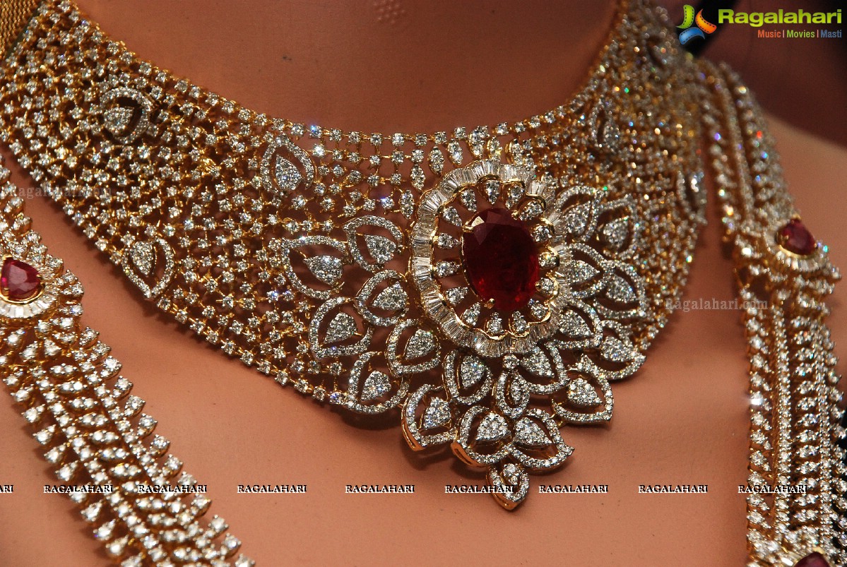 Malabar Gold and Diamonds 'Artistry' Show