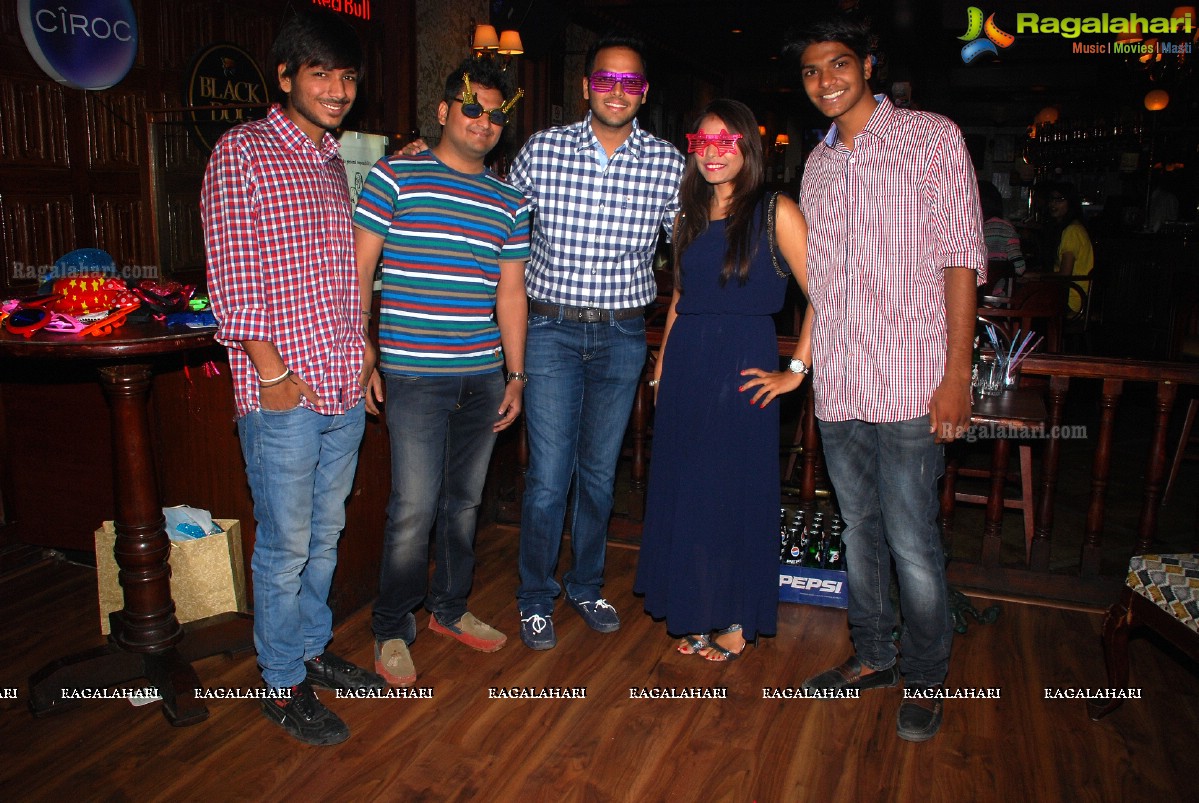 Meenal Agarwal Birthday Bash 2014 at 10D