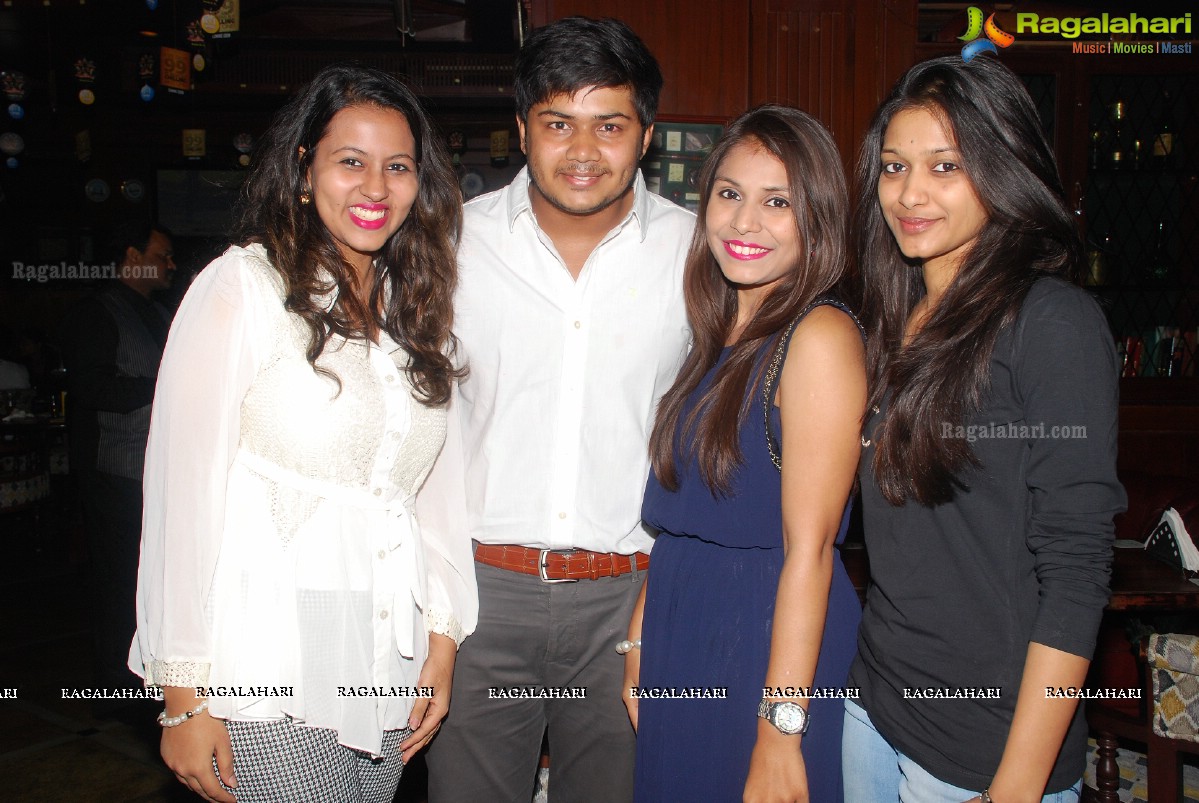 Meenal Agarwal Birthday Bash 2014 at 10D