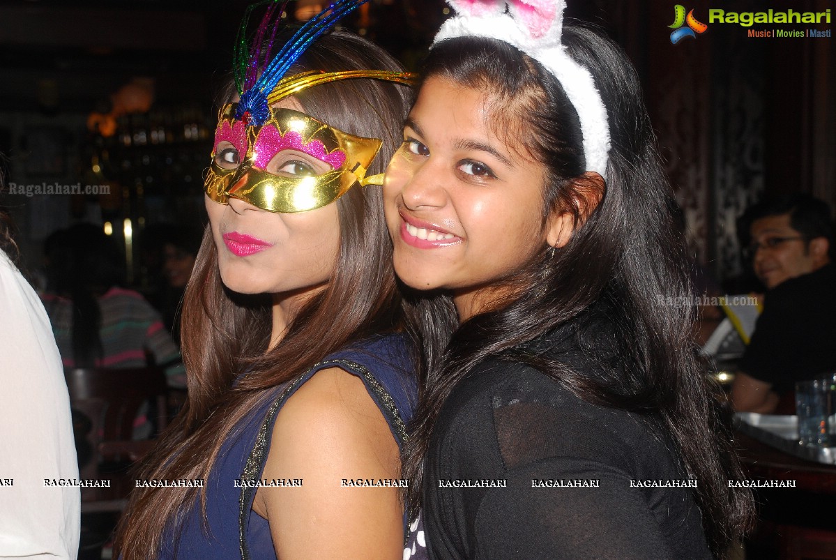 Meenal Agarwal Birthday Bash 2014 at 10D