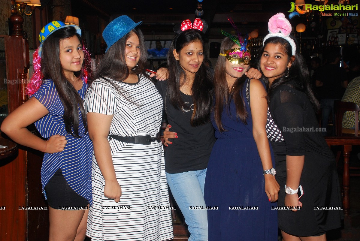 Meenal Agarwal Birthday Bash 2014 at 10D