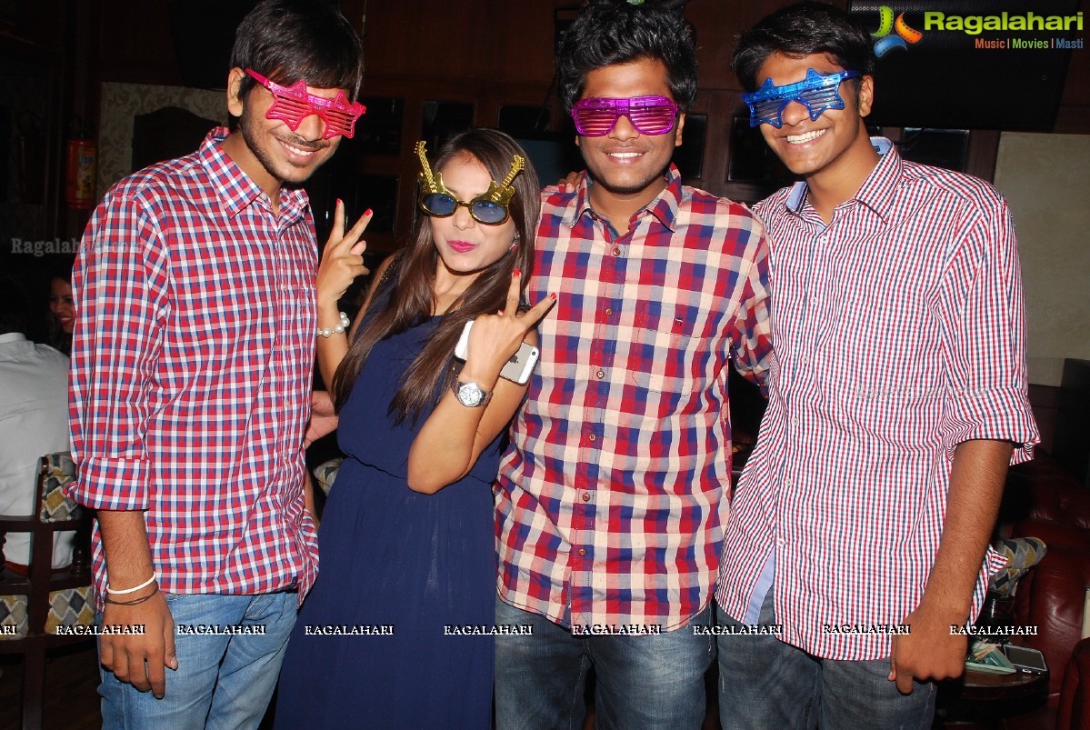 Meenal Agarwal Birthday Bash 2014 at 10D