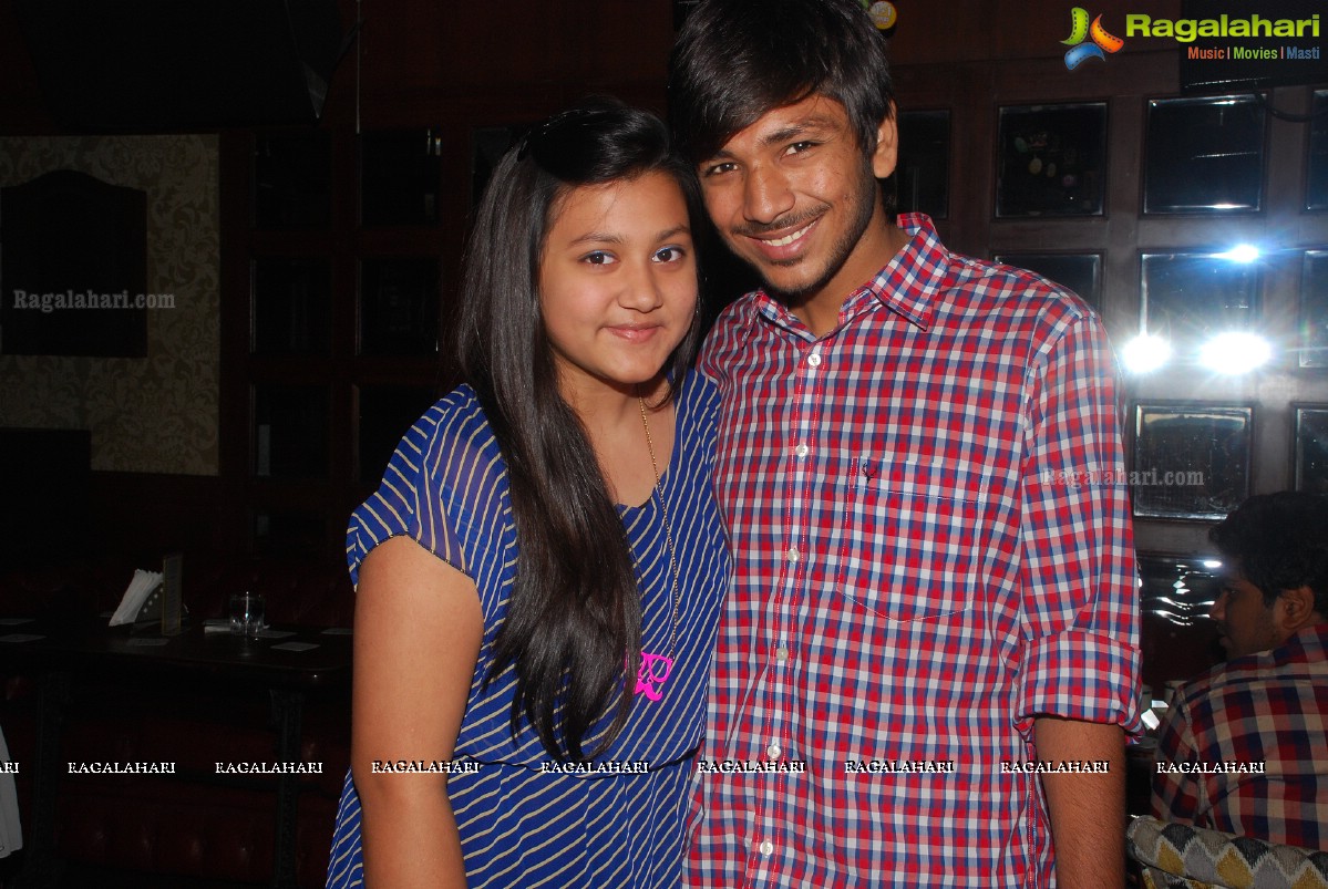 Meenal Agarwal Birthday Bash 2014 at 10D