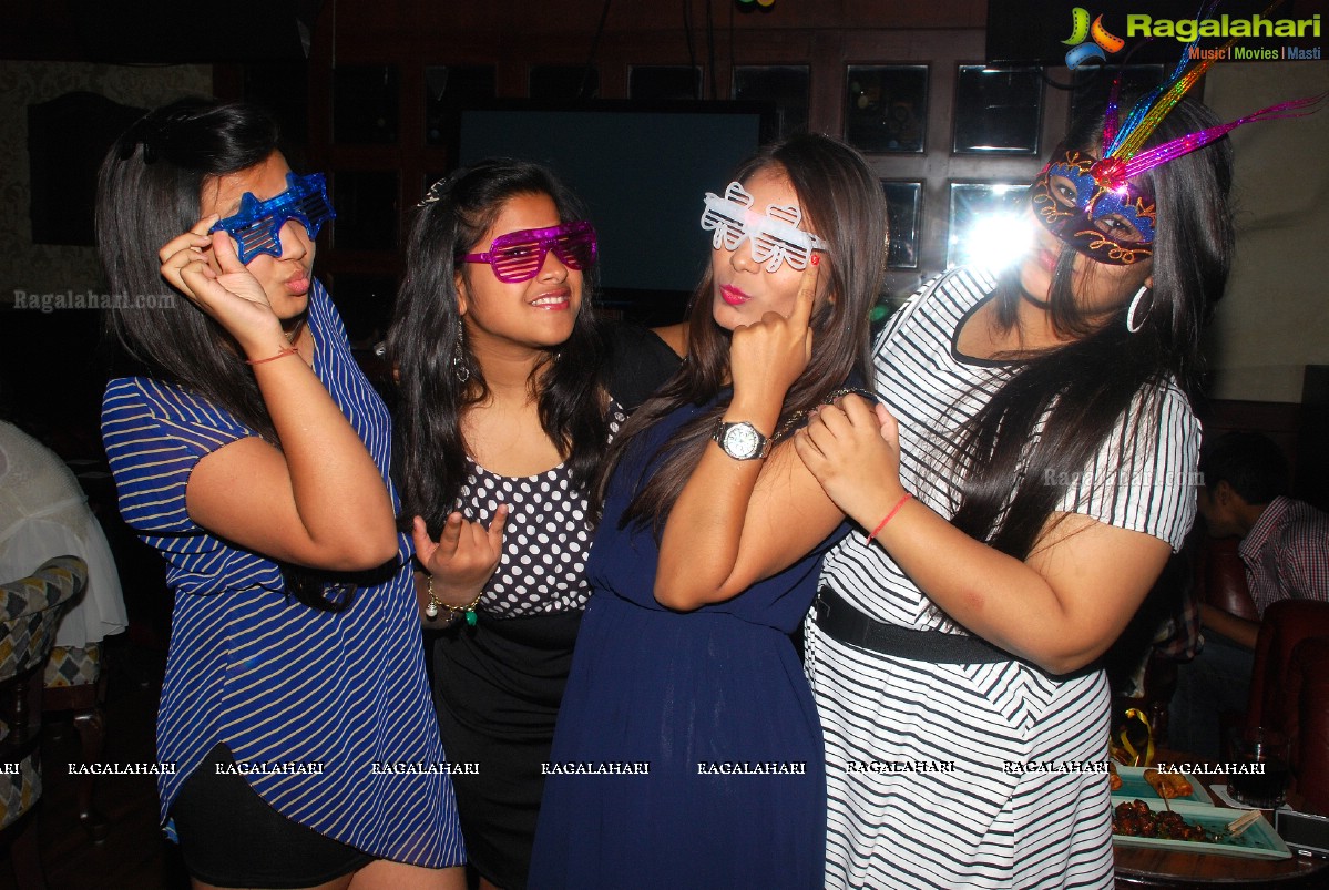 Meenal Agarwal Birthday Bash 2014 at 10D