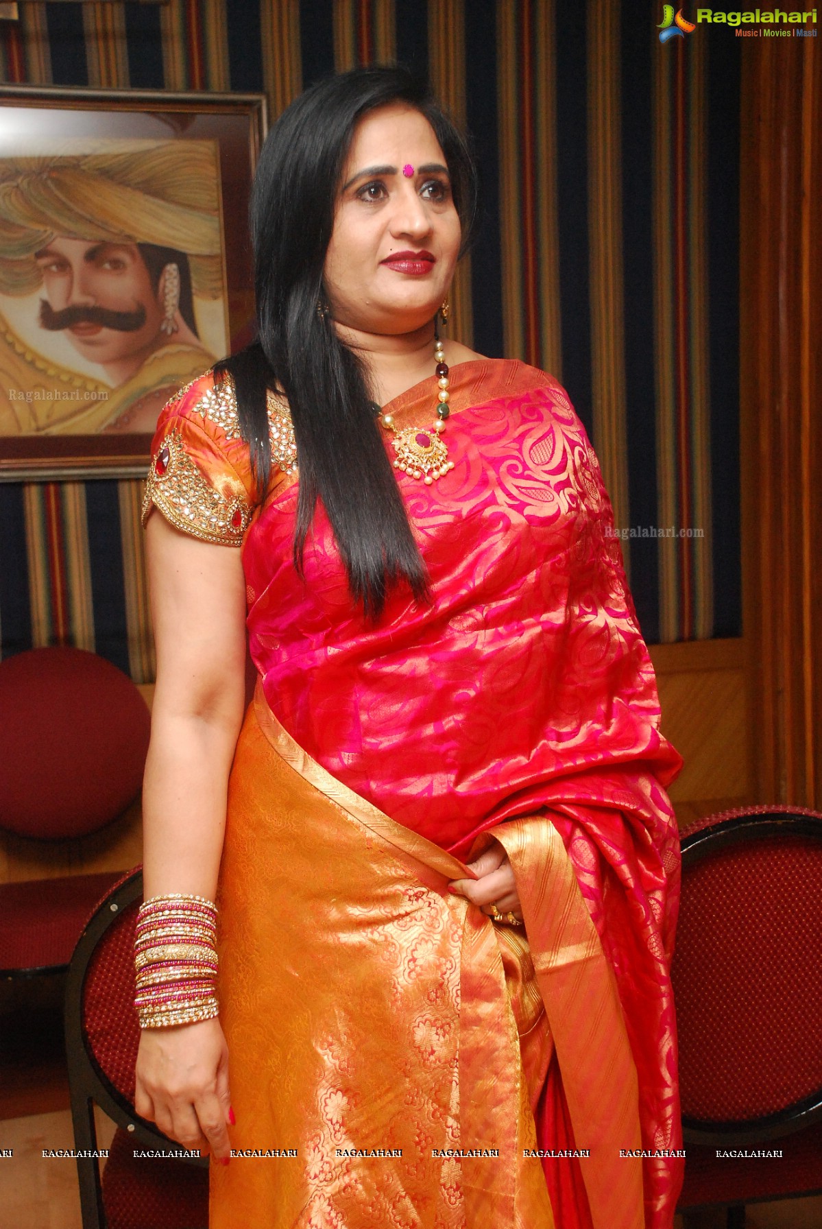 Rang Birangi Titlis by Meeta Oberoi-Meenu Saluja