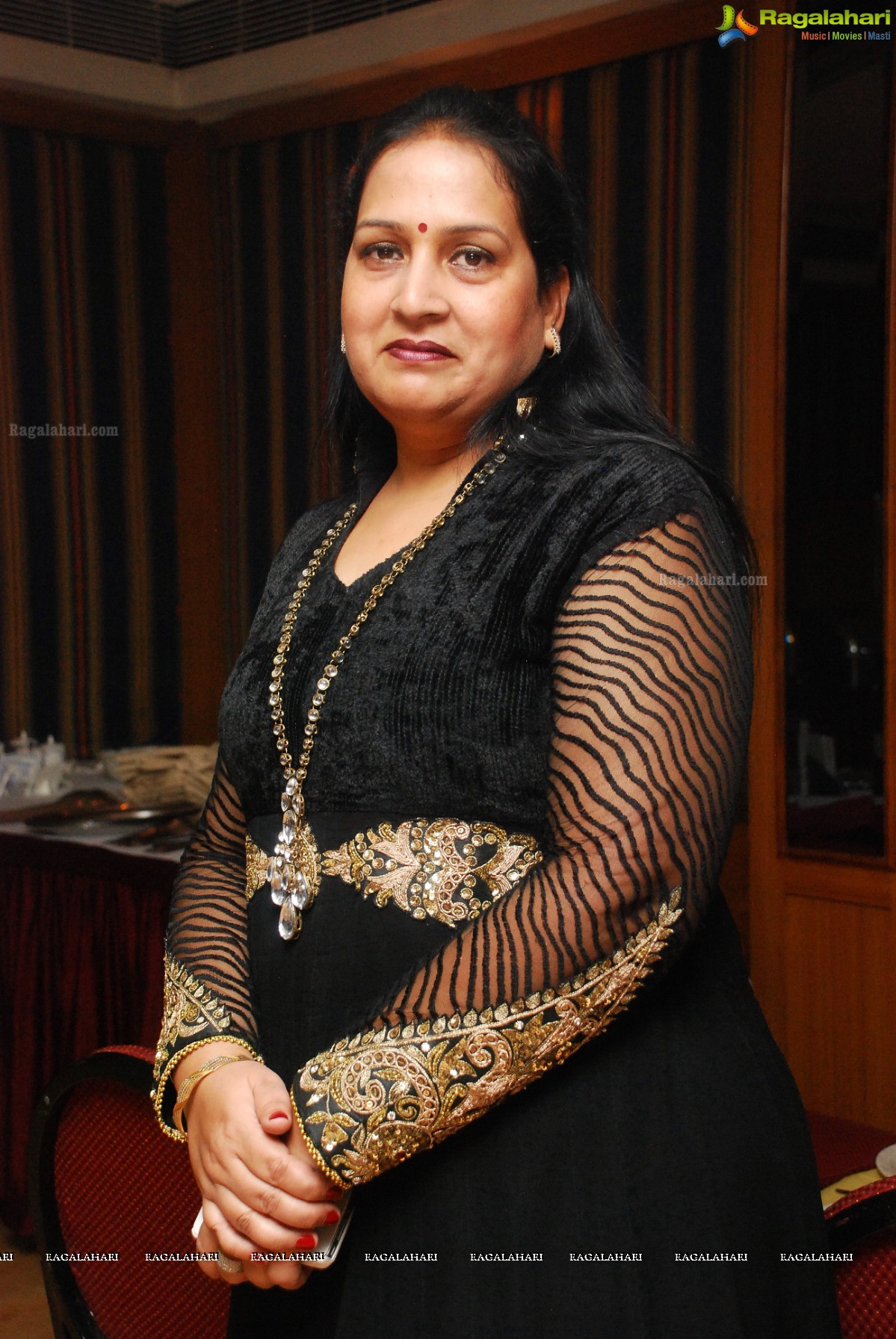 Rang Birangi Titlis by Meeta Oberoi-Meenu Saluja