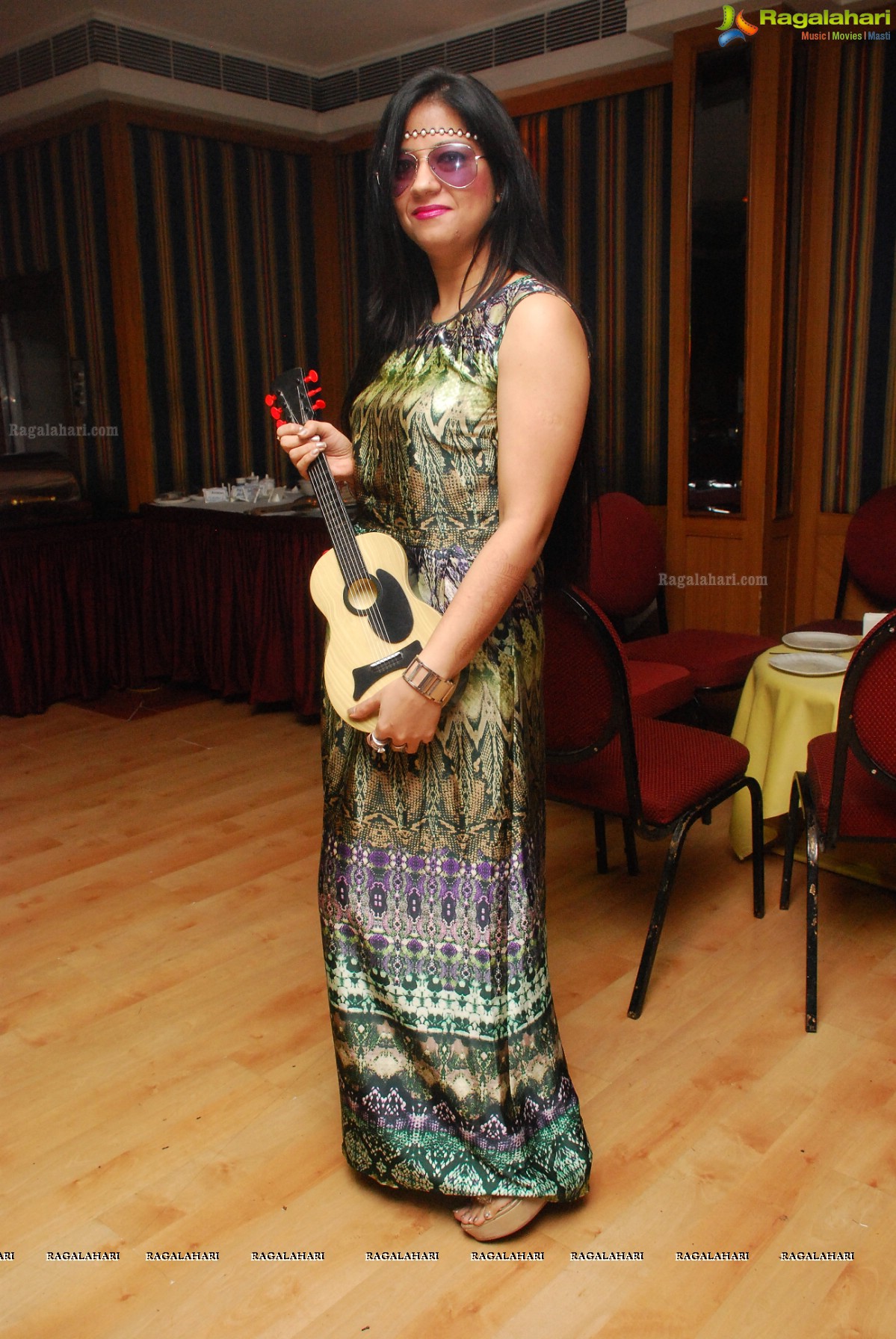 Rang Birangi Titlis by Meeta Oberoi-Meenu Saluja