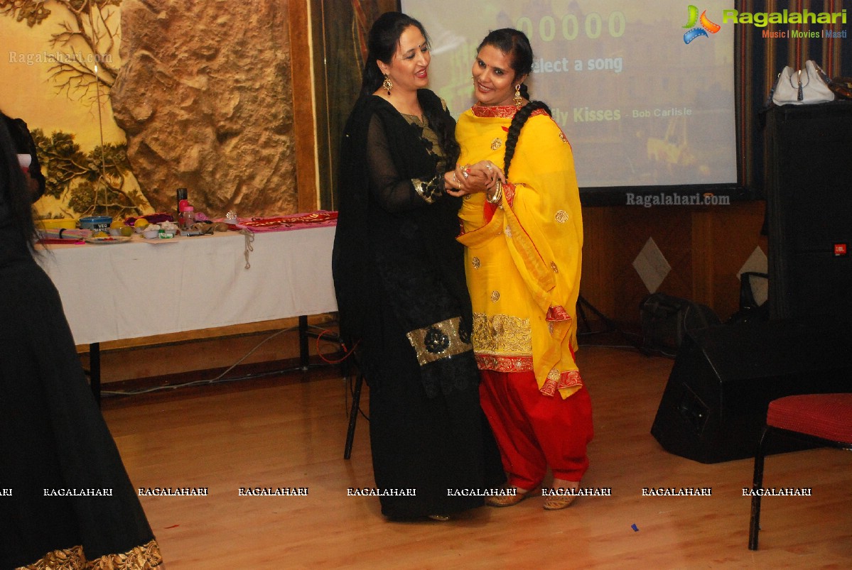 Rang Birangi Titlis by Meeta Oberoi-Meenu Saluja