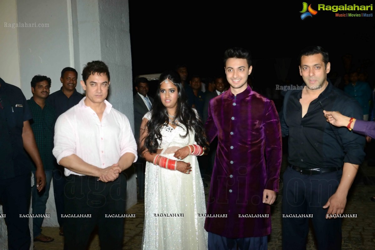 Celebs at Arpita Khan-Aayush Sharma Wedding