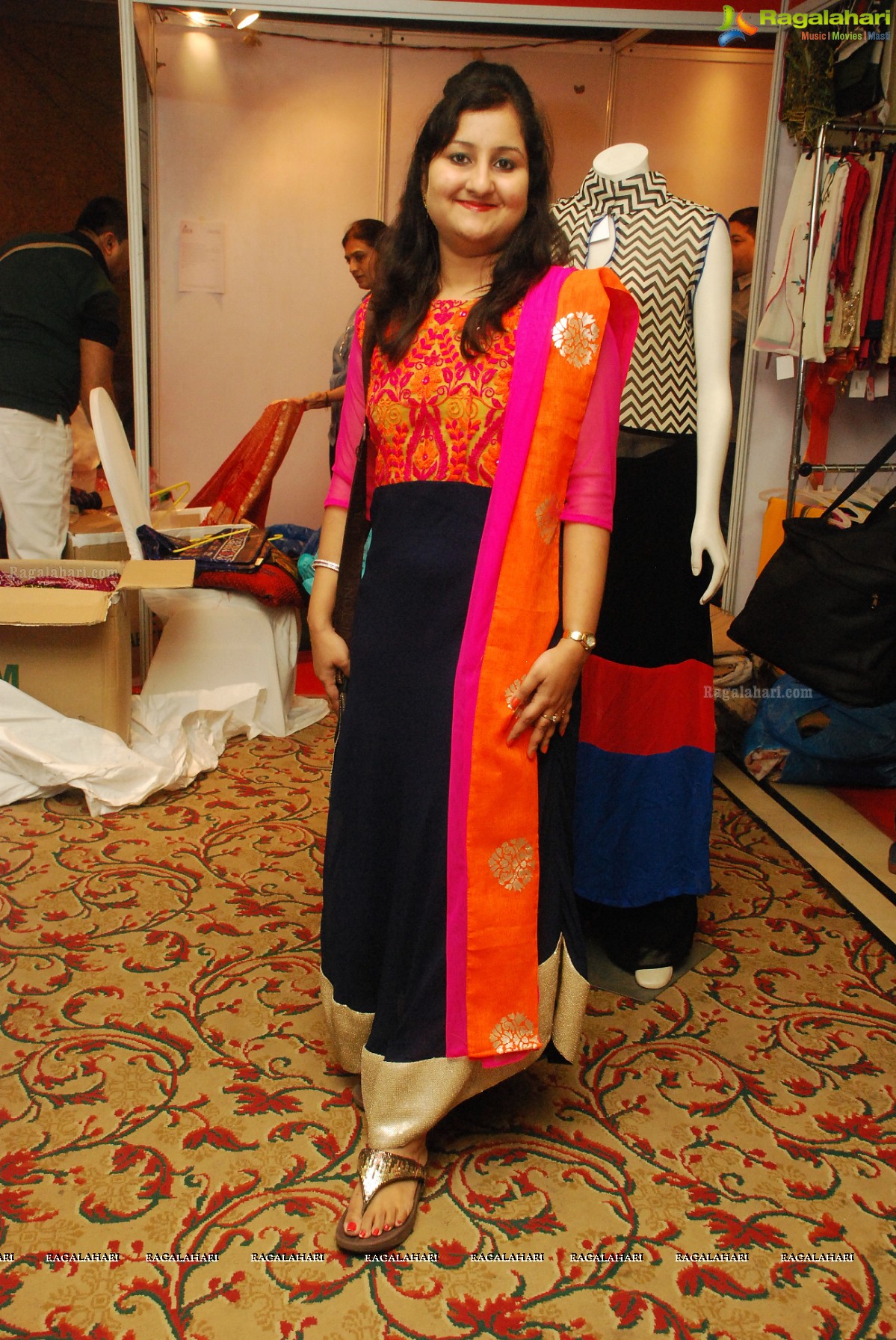 Sanjjanaa inaugurated Desire Designer Exhibition 2014, Hyderabad