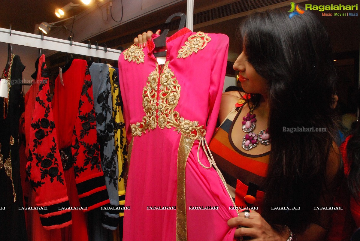 Sanjjanaa inaugurated Desire Designer Exhibition 2014, Hyderabad