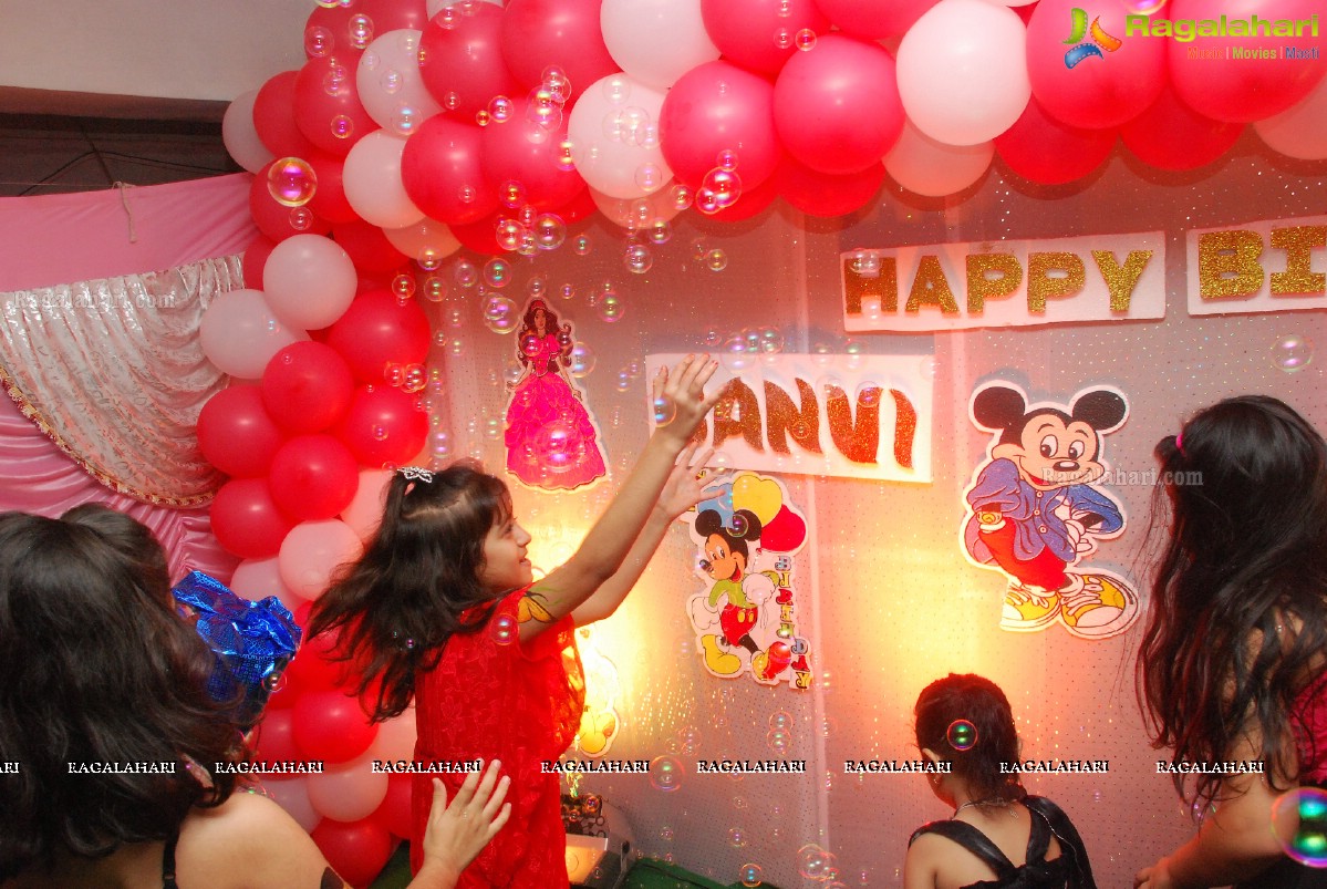 Sanvi and Sanchi Birthday Bash 2014