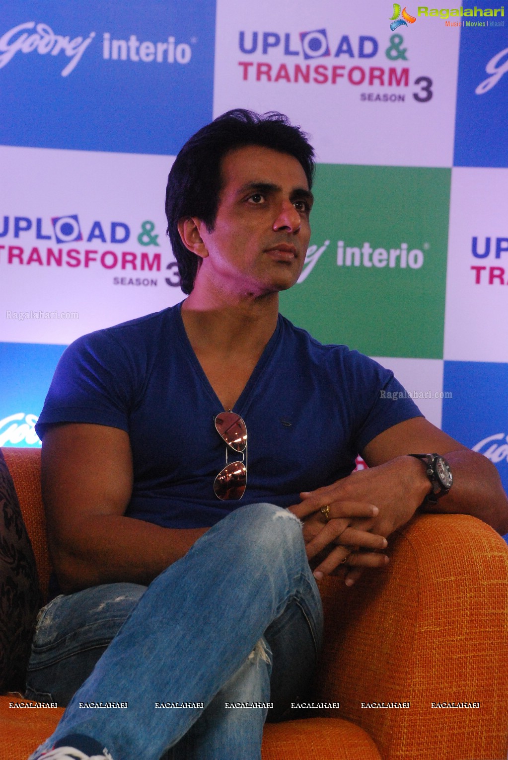 Sonu Sood launches Godrej Upload and Transform Campaign 2014, Hyderabad