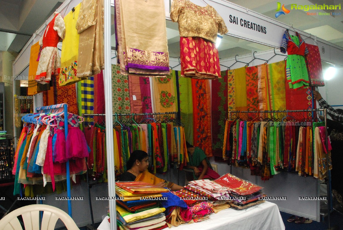 Madhulagna Das inaugurated Styles n Weaves Lifestyle Expo 2014, Hyderabad