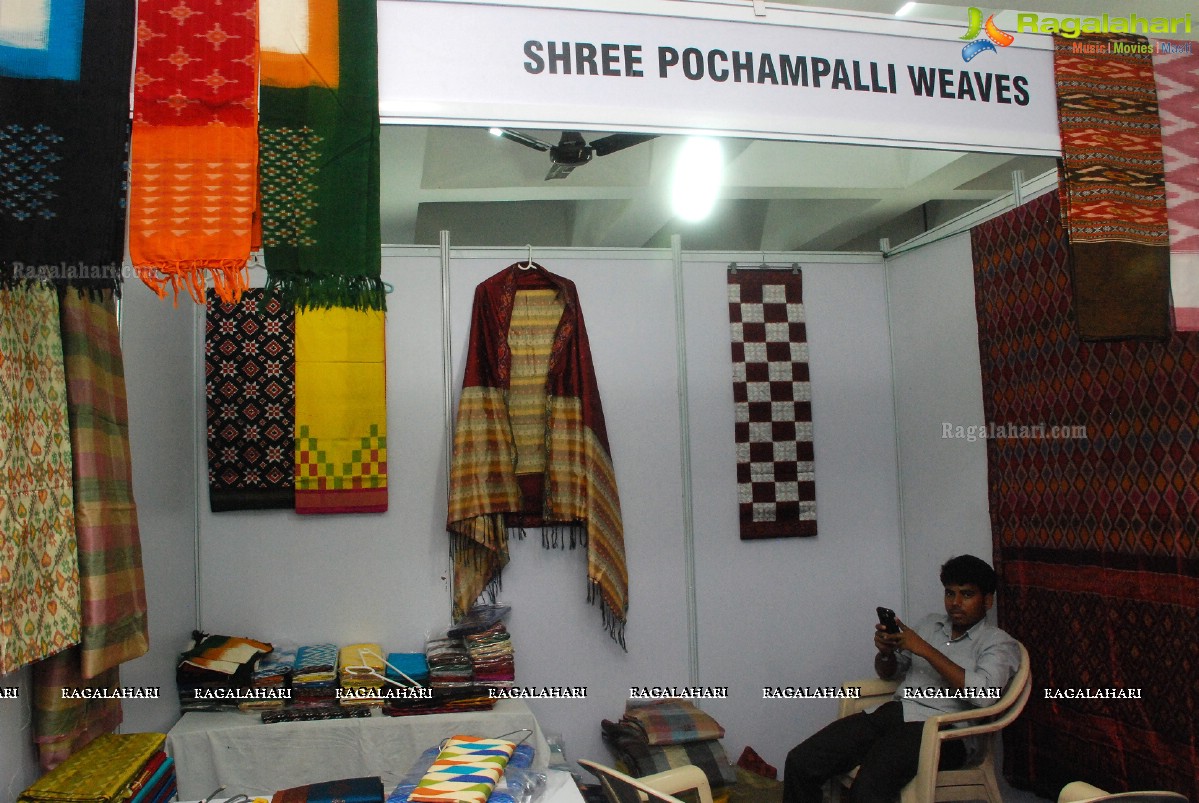 Madhulagna Das inaugurated Styles n Weaves Lifestyle Expo 2014, Hyderabad