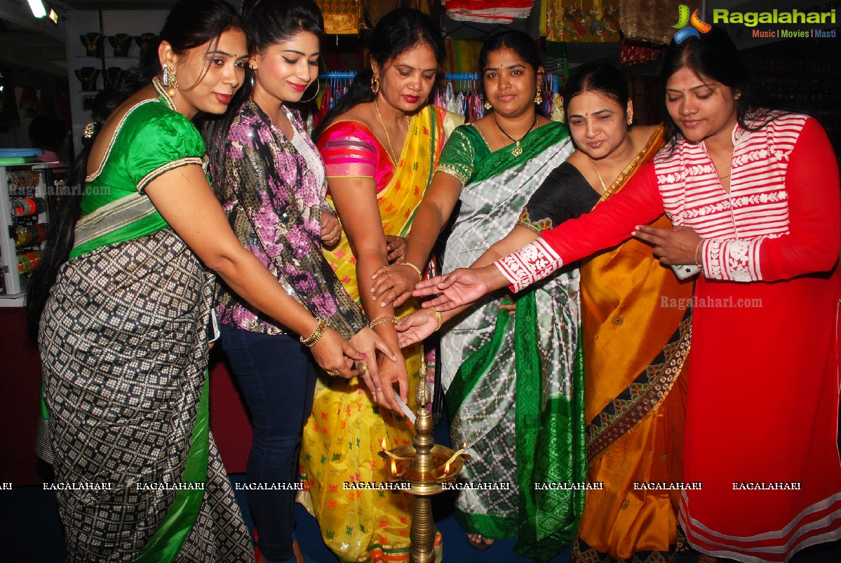 Madhulagna Das inaugurated Styles n Weaves Lifestyle Expo 2014, Hyderabad