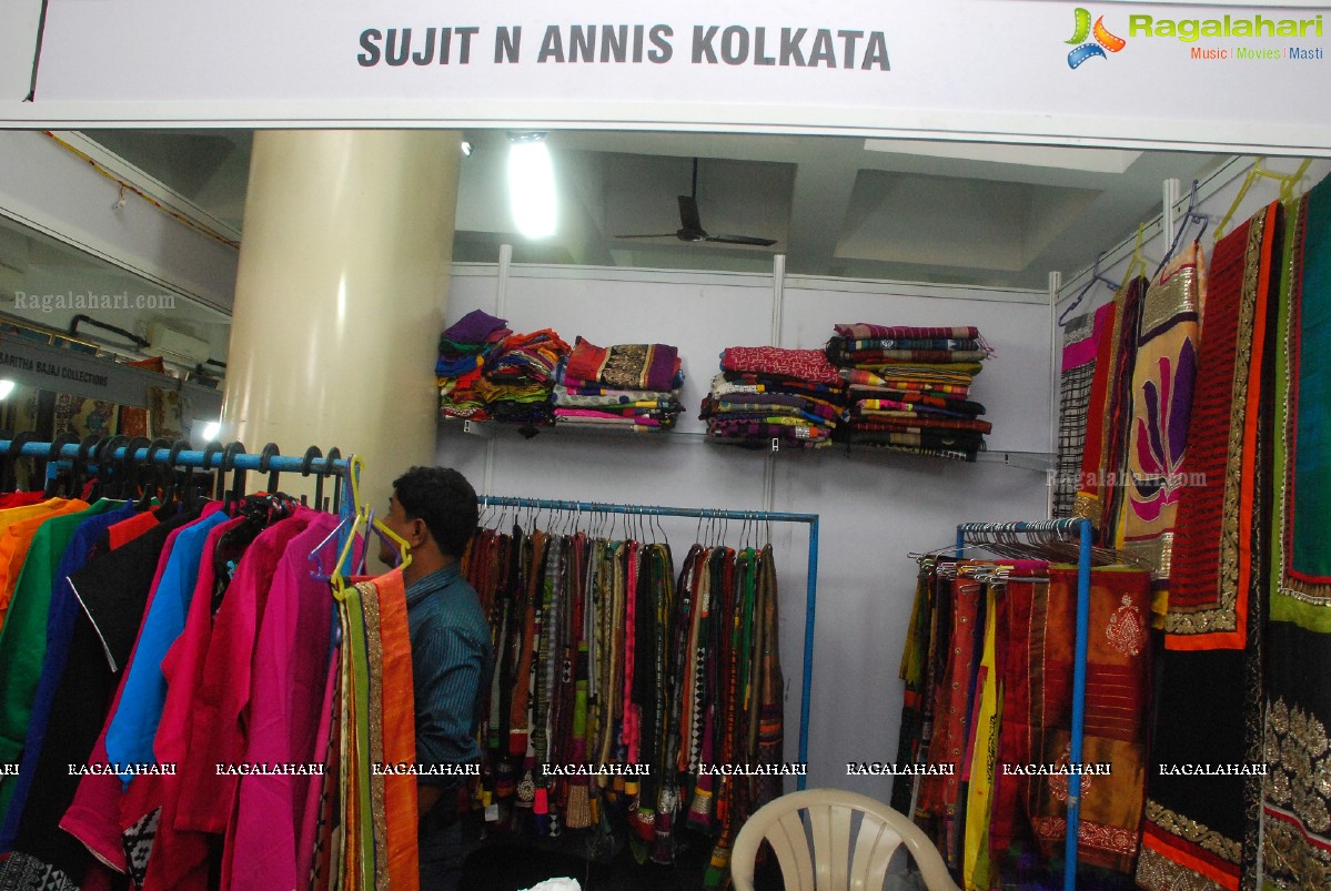 Madhulagna Das inaugurated Styles n Weaves Lifestyle Expo 2014, Hyderabad