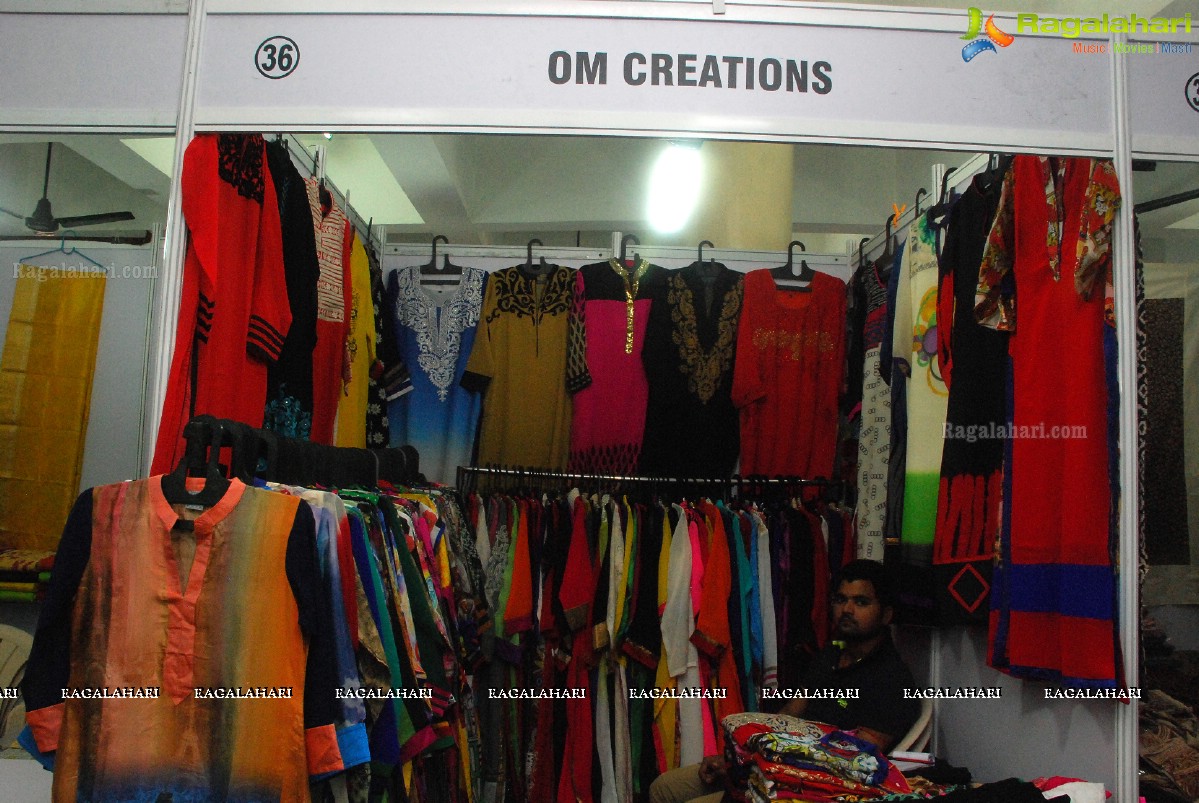 Madhulagna Das inaugurated Styles n Weaves Lifestyle Expo 2014, Hyderabad