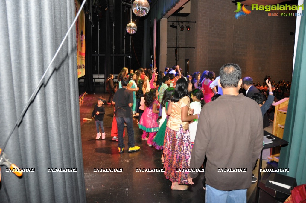 Tana Swara Tarangini Boston - Hudhud Fund Raising Musical Night