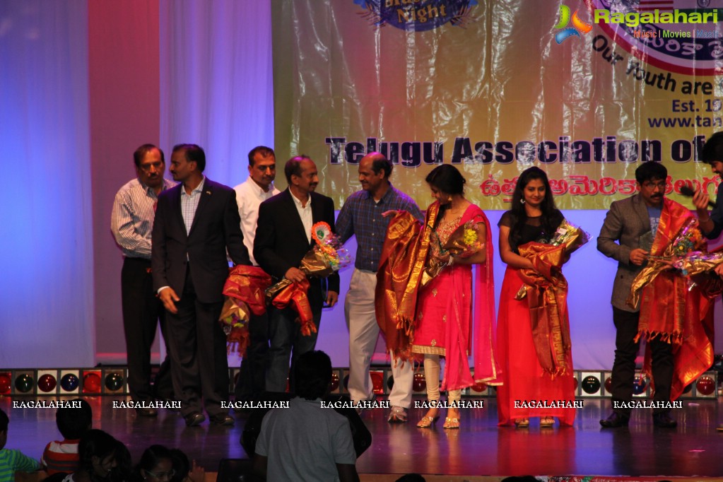 Tana Swara Tarangini Boston - Hudhud Fund Raising Musical Night