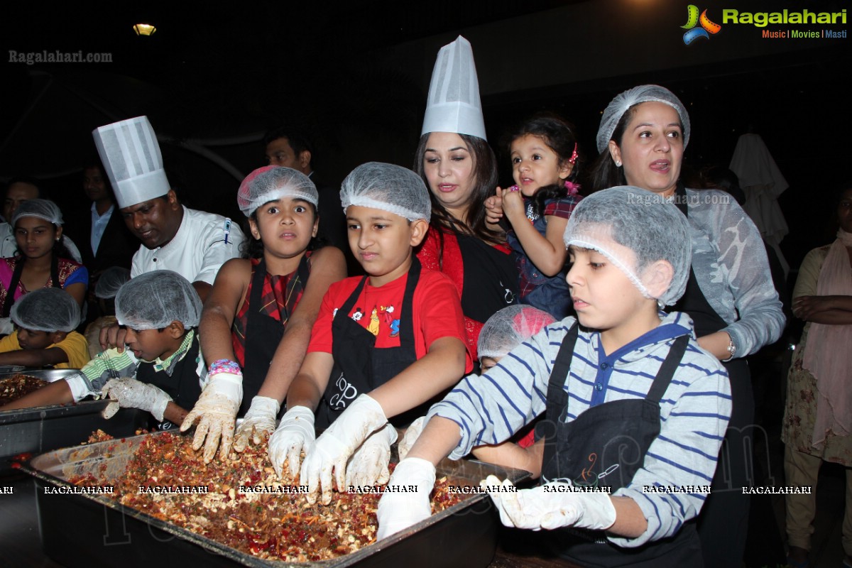 Gautam-Sitara at The Westin Christmas Cake Mixing Ceremony 2014