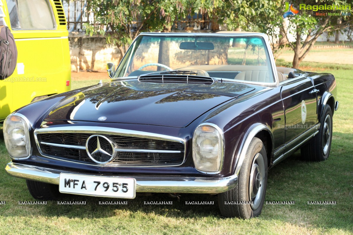 Vintage Cars Show at Taj Falaknuma Palace, Hyderabad (Nov. 2014)