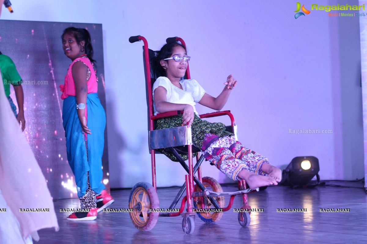 Taare Zameen Par Grand Finale by Yash Joshi Dance Institute