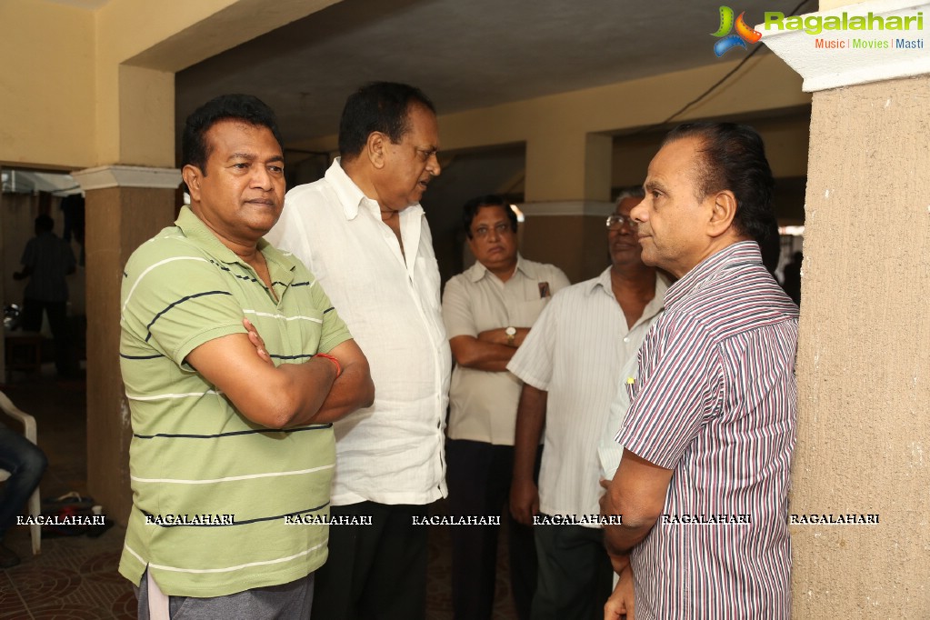 Tollywood Celebrities pay last respect to Kondavalasa Lakshmana Rao