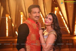 Soukyam Item Song Stills