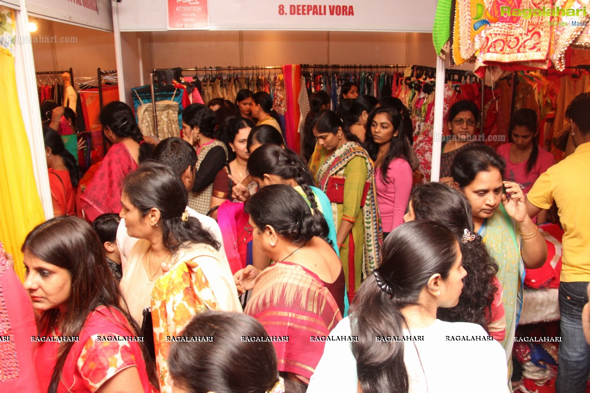 Akriti Elite Exhibition and Sale by Sashi Nahata at Taj Krishna, Hyderabad