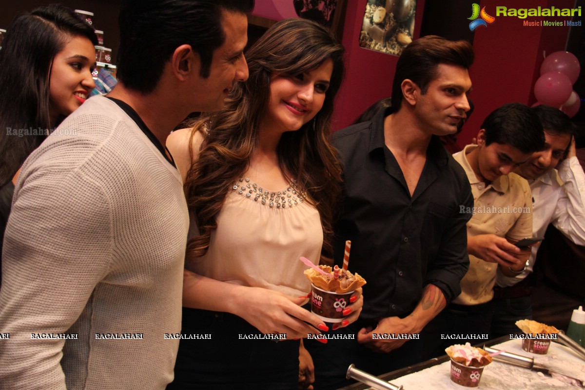 The Hate Story 3 Movie Team at Cream Stone, Hyderabad