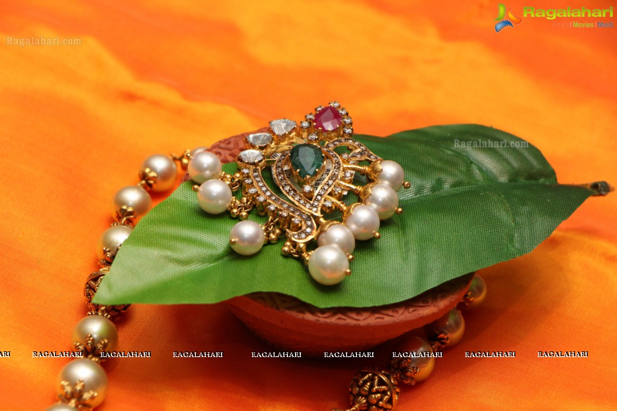 PMJ Jewels Dhanteras-Diwali Delights 2015 Collections, Hyderabad (High Definition)