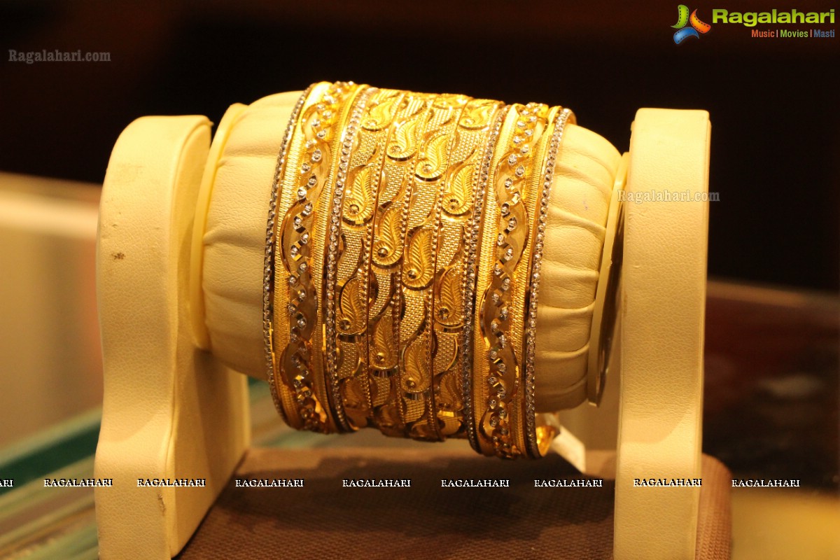 PMJ Jewels Dhanteras-Diwali Delights 2015 Collections, Hyderabad (High Definition)