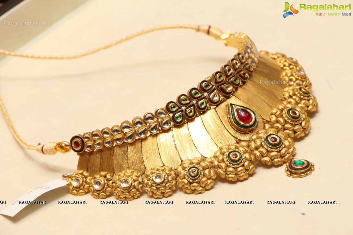 PMJ Jewels Dhanteras-Diwali Delights 2015 Collections, Hyderabad (High Definition)