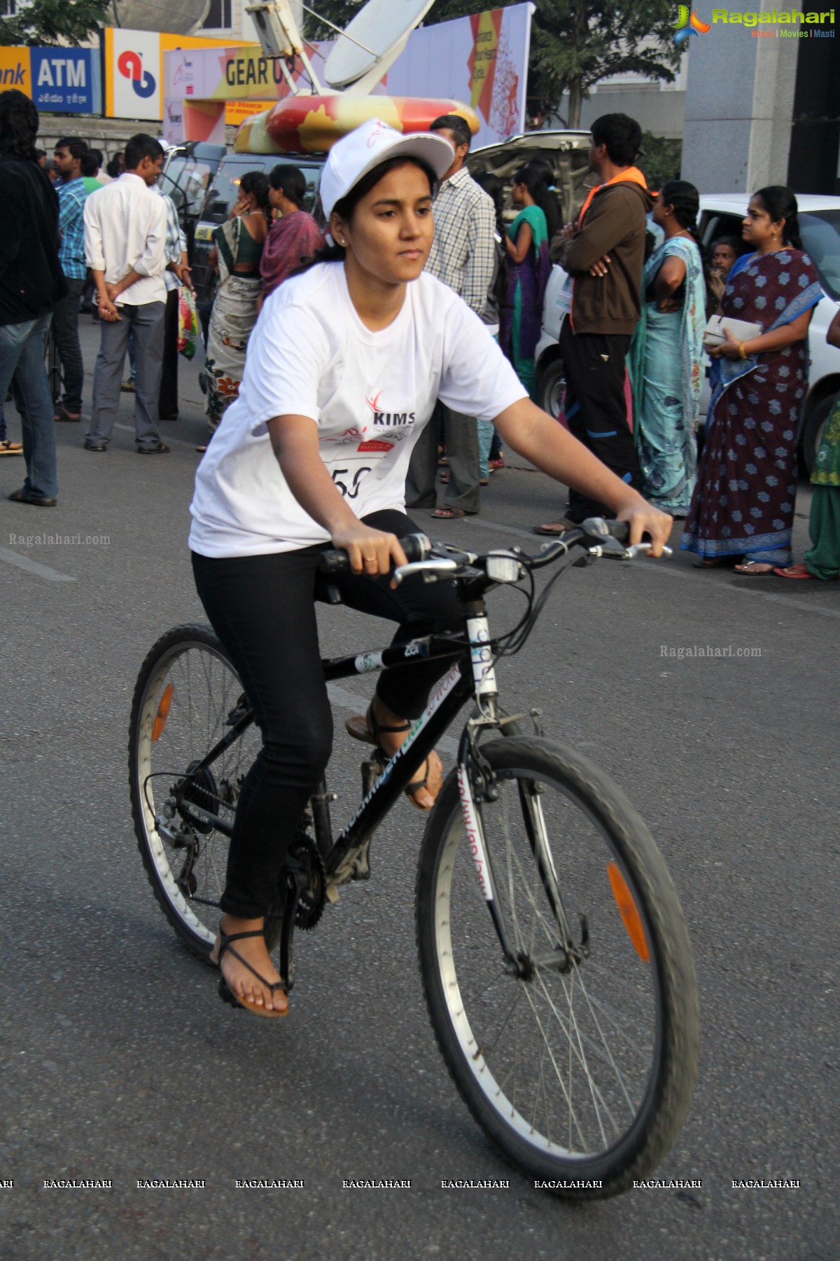 Daggubati Rana Participates in Hyderabad Cyclothon by KIMS