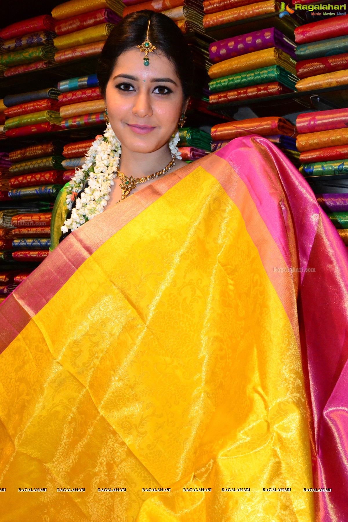  Rashi Khanna launches Kanchipuram Kamakshi Silks at Womens World, Kukatpally, Hyderabad