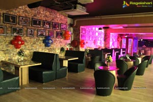 Skyhy Lounge Masti Sports Bar