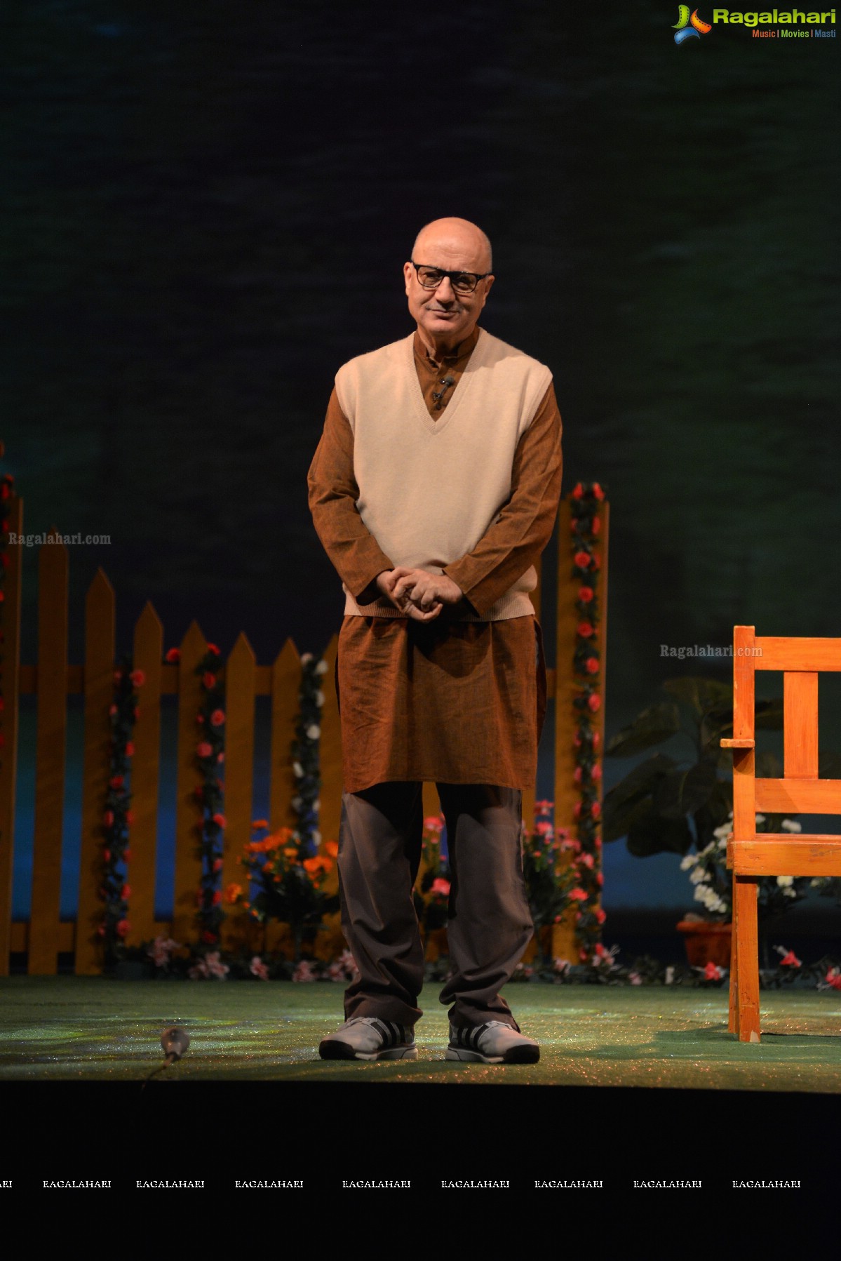 Mera Woh Matlab Nahi Tha - A Family Play by Anupam Kher and Neena Gupta at JRC Convention Center