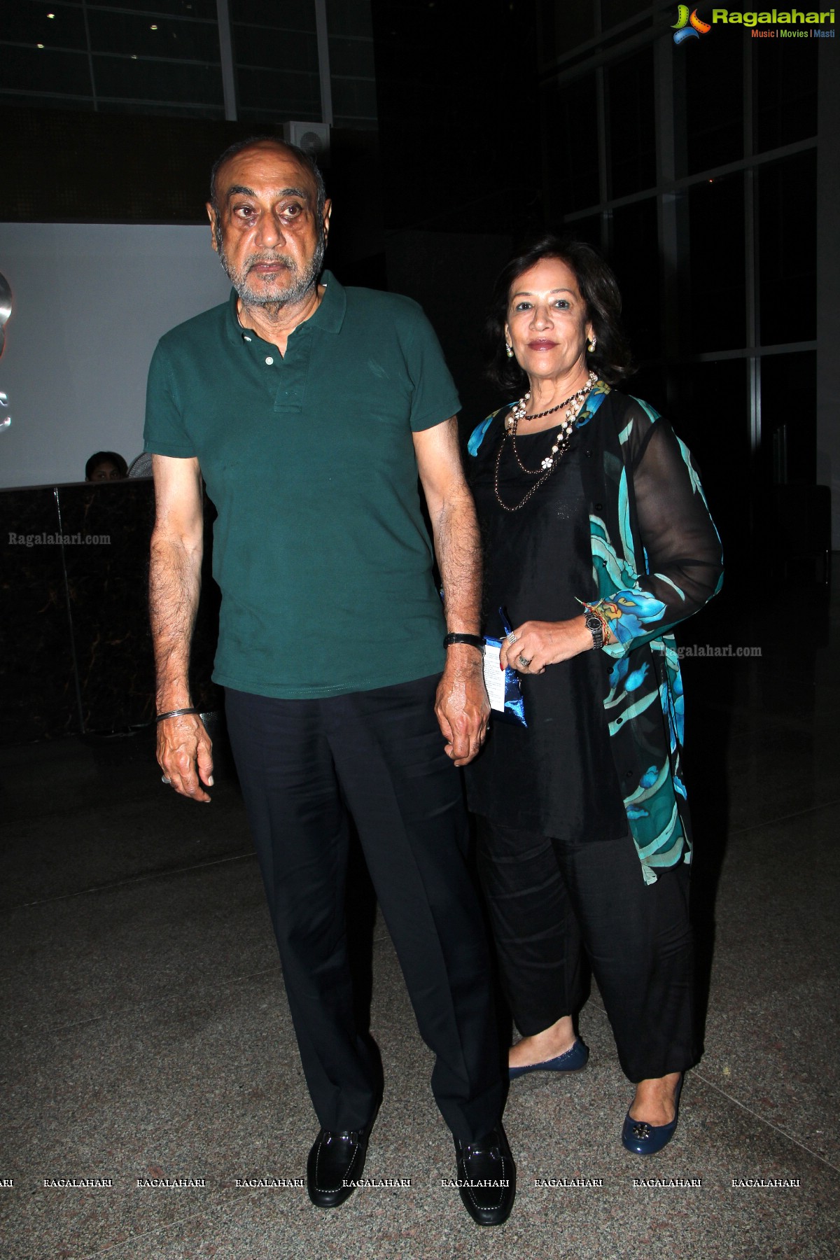 Mera Woh Matlab Nahi Tha - A Family Play by Anupam Kher and Neena Gupta at JRC Convention Center